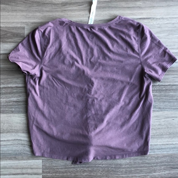 Lululemon crop top - Picture 3 of 4